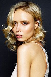 🚶 Анна Александрова (31.07.1992) - актриса, продюсер, биография и ...
