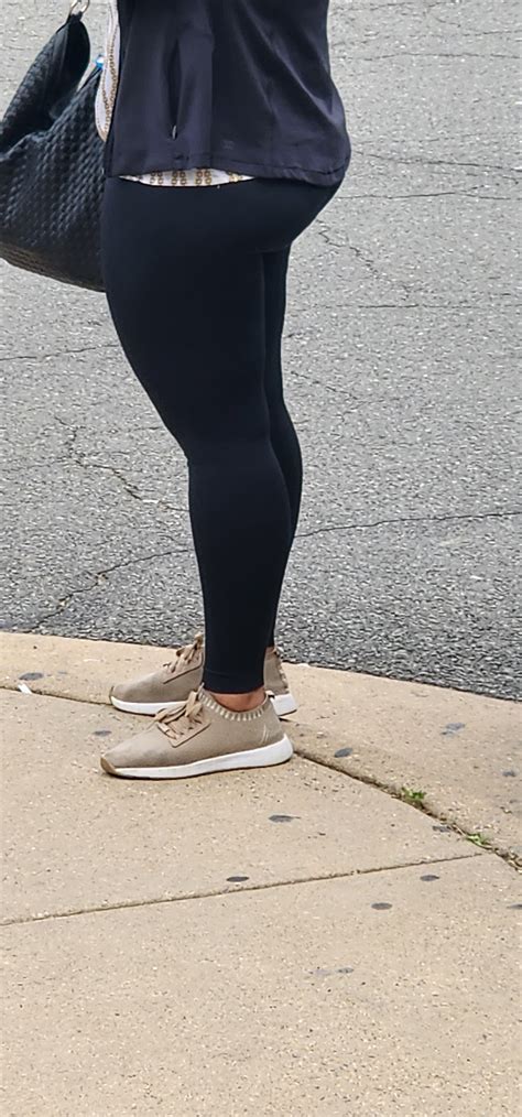 DOMINICAN BADONKADONK (MEGA BOOTY) - Spandex, Leggings & Yoga Pants - Forum