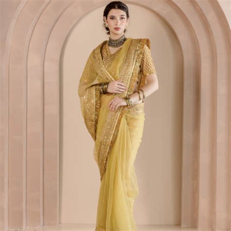 saree designs  unveiling   styles  weddings