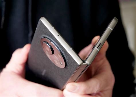 Новости — TECNO представила свой первый складной смартфон — PHANTOM V Fold