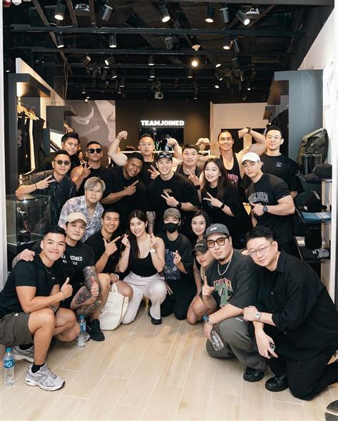 TeamJoined Hong Kong Hysan Place POP-UP Store已經開幕啦，感謝香港的健人們同樣也看到很多熟面孔的