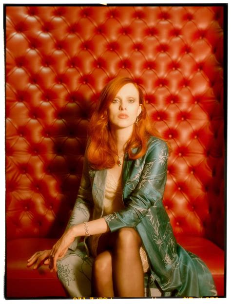 Karen Elson in ES Magazine November 30th, 2018 by Tom Craig