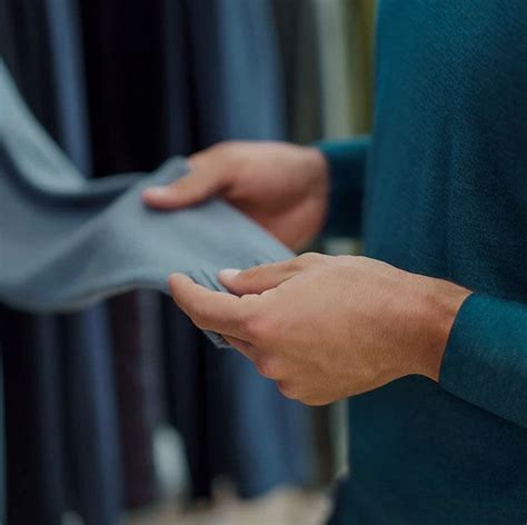 Women's Italian Clothing in Cashmere, Silk and Linen | Falconeri