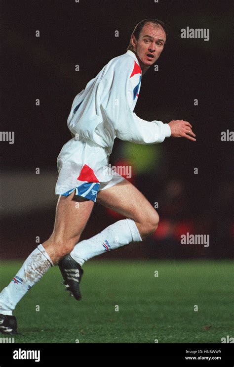 VIKTOR ONOPKO RUSSIA 17 November 1994 Stock Photo - Alamy