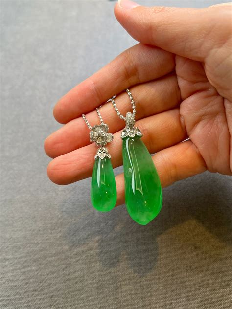 Still nude is welcome - iNEWS