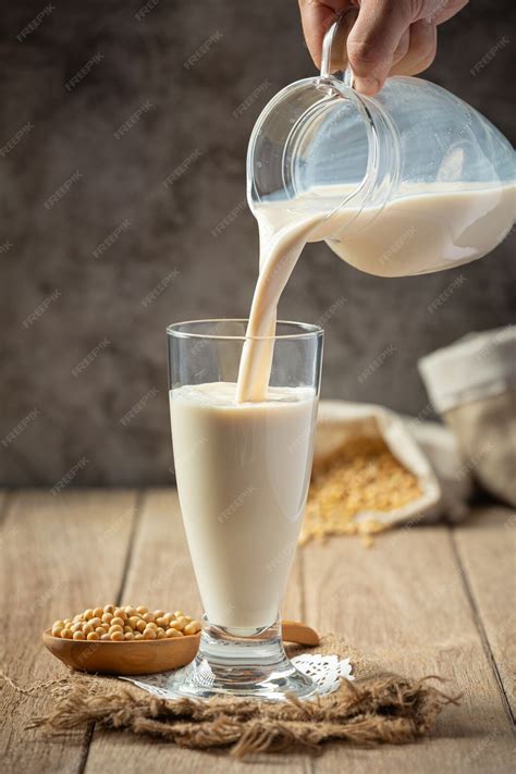 Соевое молоко, соевые продукты питания и напитки концепция питания ...