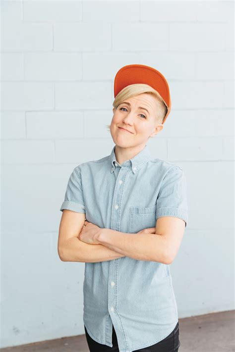 Hannah Hart nourishes online community with My Drunk Kitchen | The