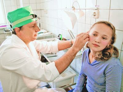 Пъпка на меката част на ухото, зад ушите причините и лечението на