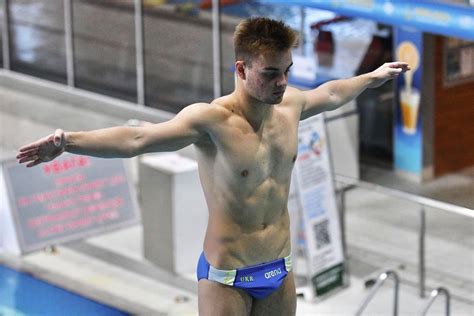 Двое николаевских спортсменов стали чемпионами Украины по прыжкам в воду