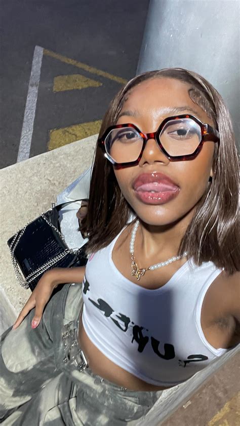 Ompha💕 (@bad.gyal_icey089) • Instagram photos and videos