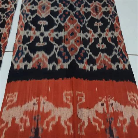 motif kain tenun sumba   membuatnya spesial indonesiajuara