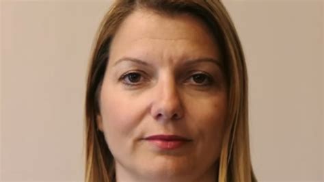 Близката до Божков Елена Фичерова хвърли оставка като началник на ...