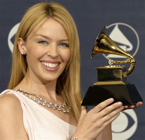 Kylie Minogue Awards 2011 | beta pics