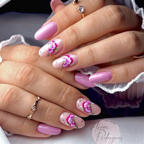48 Beautiful Spring Nail Design Inspirations that are Trendy - Leap ...