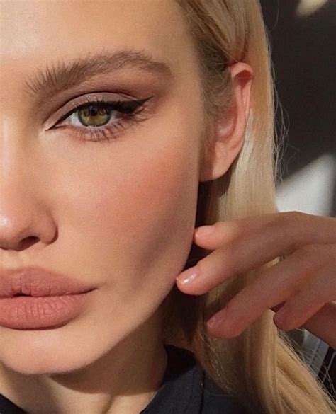 Pin by AlinaKotilevskiy on MAKEUP•BEAUTY•SKIN | Interview makeup, Hair ...