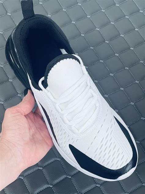 Nike Air Max 270 black-white кросівки унісекс Найк 270: 1 199 грн ...