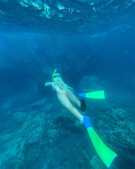 Shanin Blake - Shanin Blake added a new photo — in Maui.