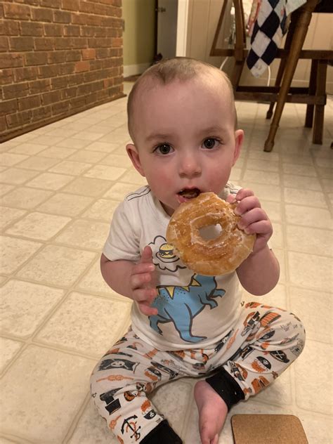 Baby’s first Krispy Kreme | Scrolller