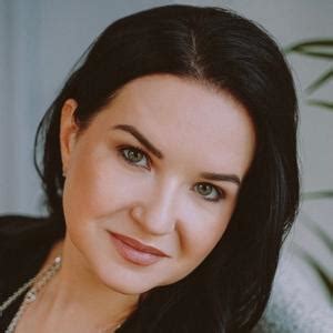 Бизнес-стратег Елена Кузнецова