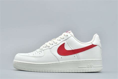 Nike Air Force 1 ’07 Low Sail/University Red - FavSole.com