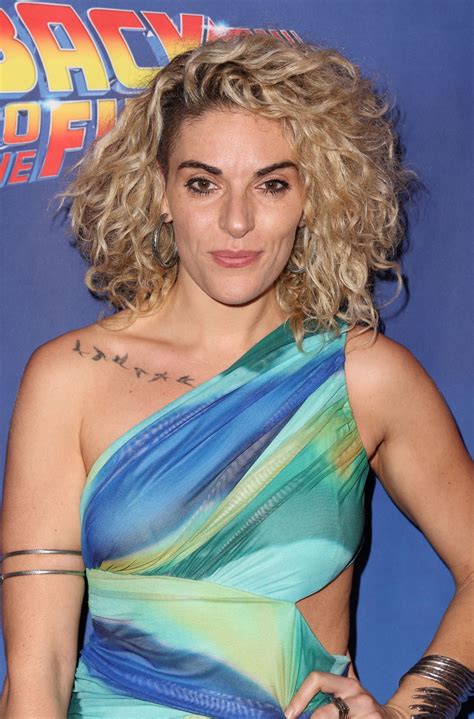 Jen Ash Photos • CelebMafia