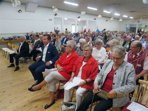 Eläkkeensaajien Pirkanmaan piirin kesäjuhlassa puhuttiin politiikkaa ...