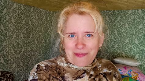 Влог/Ульяша за рулём везёт нас на дачу/Приехали с ночёвкой хоть ...