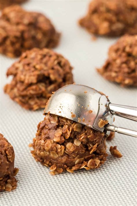 No Bake Peanut Butter Chocolate Oatmeal Cookies - The First Year