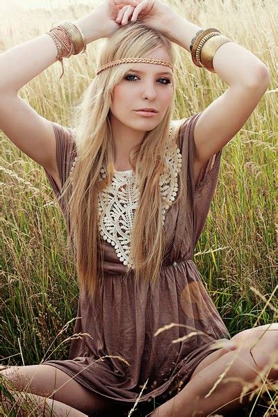 Kitab Fashion: Fashion Earthy / Natural