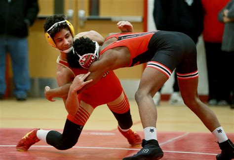 Wrestling: Edison versus St. Thomas Aquinas High School - nj.com