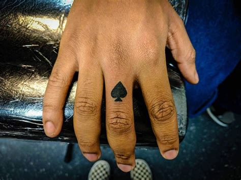 10+ Qos Tattoo Designs - AlexandrinaJock