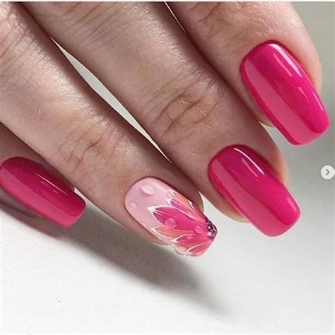 💛💛💛 | Nail designs glitter, Manicure nail designs, Floral nails