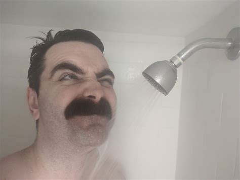 curvyllama💙🌙 on Twitter: "@Sequisha @BANparty That’s love 🥺" / Twitter