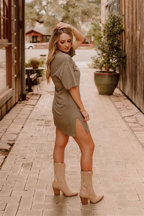 della dress shopperboard