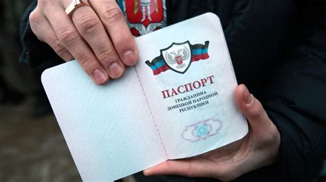 За «документами» угруповань «ДНР» і «ЛНР» Росія згодом може вручити ...
