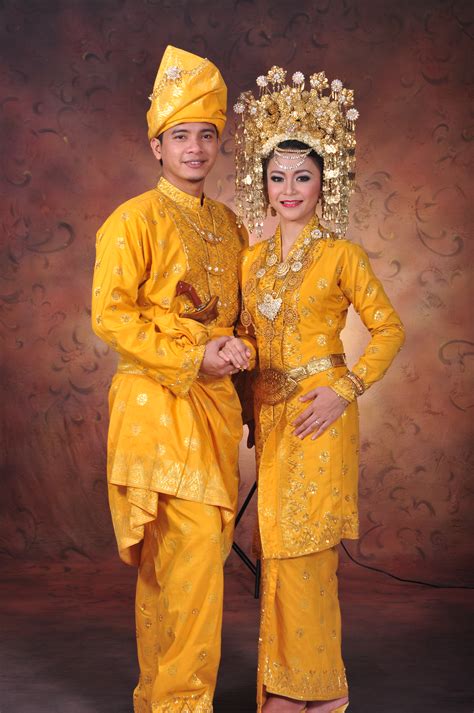 baju pengantin adat melayu pontianak terbaru baju pernikahan