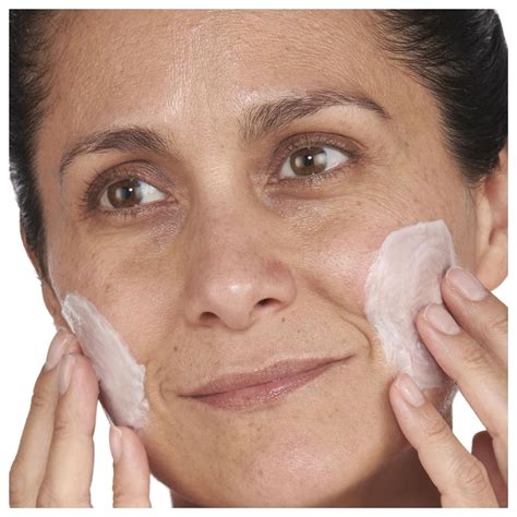 no7 face & neck multi action 1