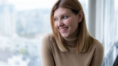 Олена Зеленська знялася для обкладинки Vogue: сама елегантність - Радіо ...