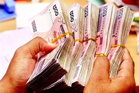 tk  billion embezzled  banking sector   years cpd