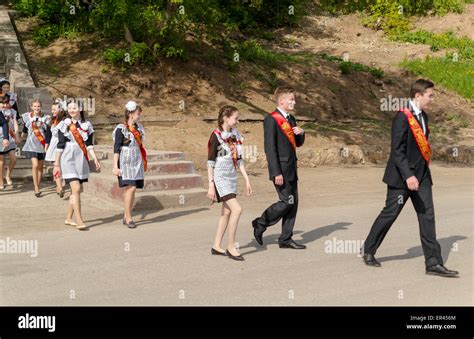 Russian School Girls Stock Photos & Russian School Girls Stock Images ...