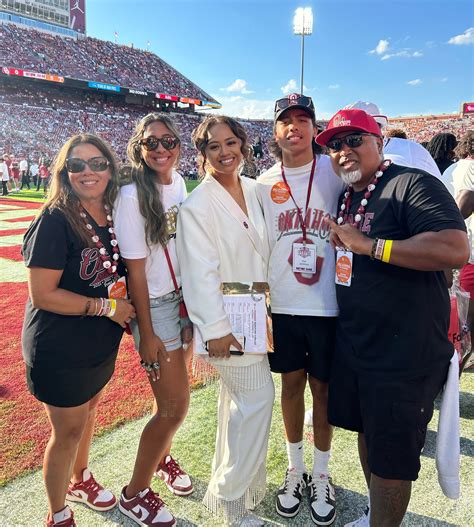 Tiare Jennings † (@_tiarejennings) • Instagram photos and videos