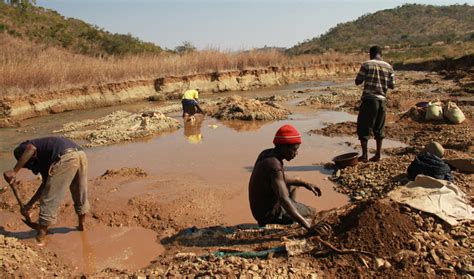 Zimbabwe: Ilegal mining endangers villagers. - SADC Mining