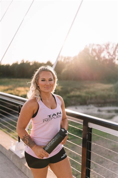 silverton tan republic 7