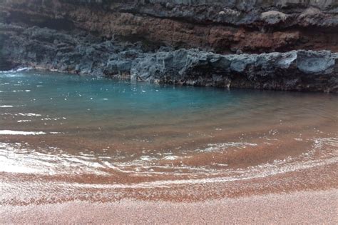 Kaihalulu Beach – Hawaii, USA « The Touch of Sound
