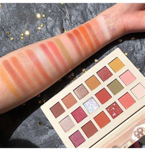 Muge Leen Eyeshadow Palette (18 colors)-White Cat Version , Beauty ...
