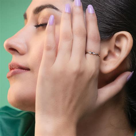 Buy Craze Gemstone Ring Online | CaratLane