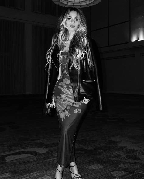 emily ellanah (@emily.ellanah) • Instagram photos and videos