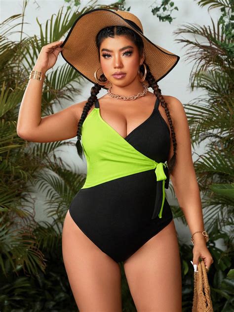 SHEIN Swim Vcay Plus-Size Monochromatic One Piece Swimsuit In Special
