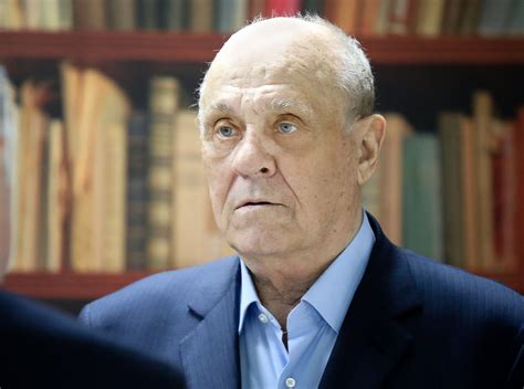 Театръ • Умер кинорежиссёр Владимир Меньшов