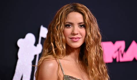 Imágenes de la nueva canción de Shakira 'El Jefe' | RCN Radio